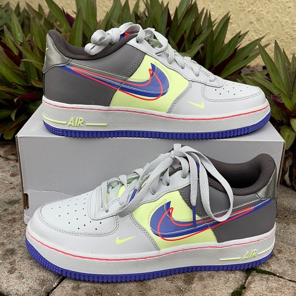 Nike Shoes - NIKE AIR FORCE 1 LV8 WMNS